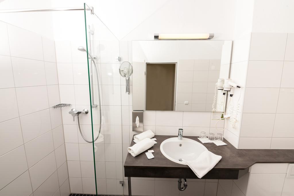 Wohlfuehlhotel Der Jaegerhof Willebadessen Eksteriør billede